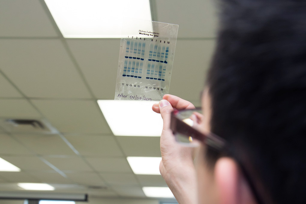 Biochimie dans un laboratoire d'analyses biomédicales