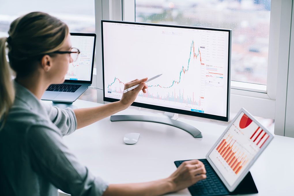 Repérer et interpréter l&rsquo;information économique et financière (à distance)